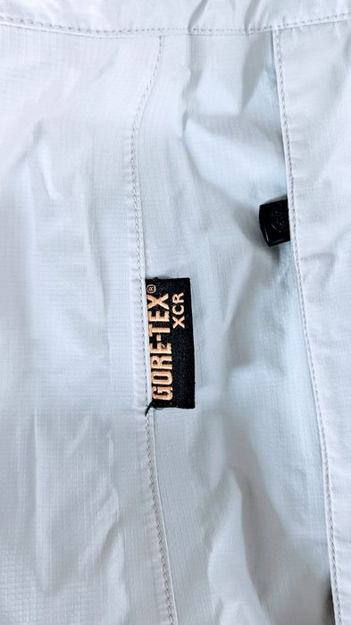 Preț fix,Mamut Gore-tex mărimea S nepurtata