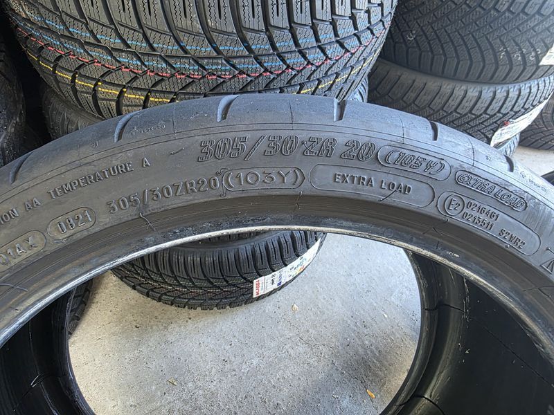 245/35/20  305/30/20 MICHELIN 4бр