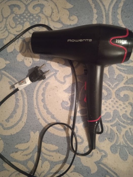 Продам фен для волос 2200W