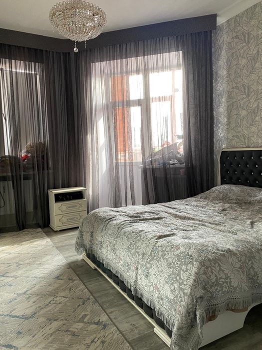 Продам двухспальную кровать