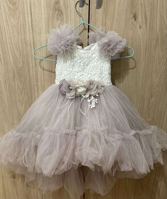 Нарядное платье принцессы на 2 года