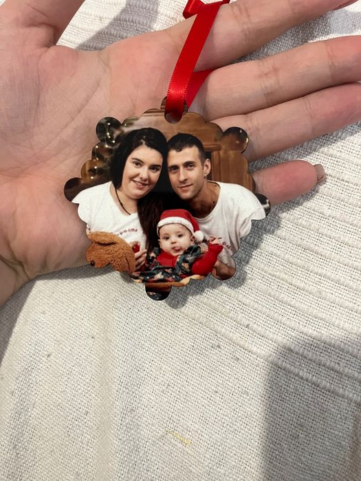 Персонализира подаръци