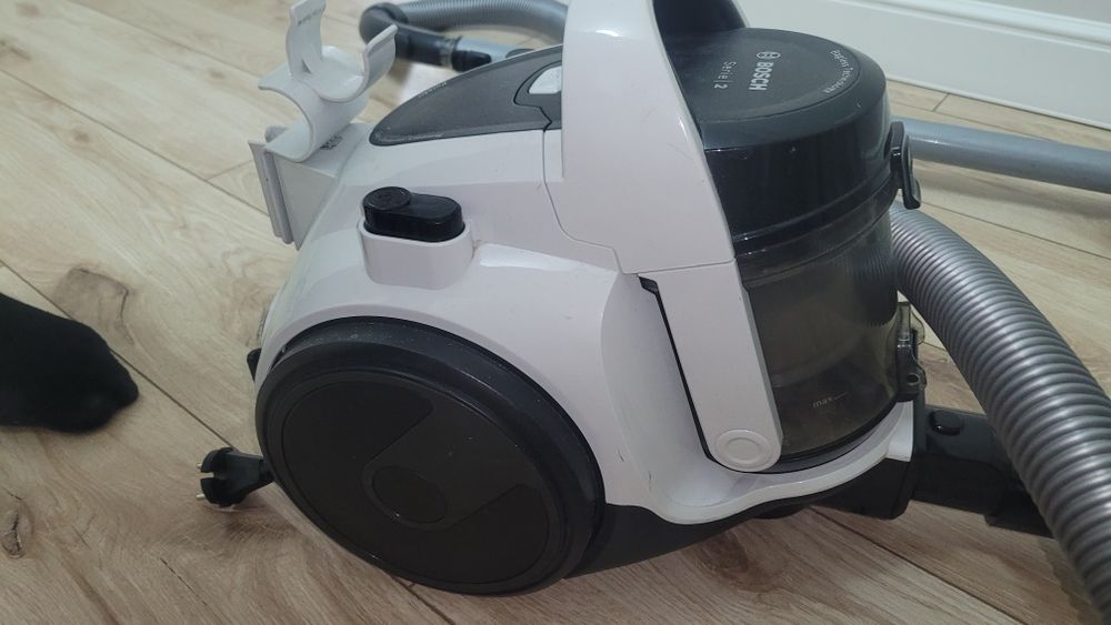 Пылесос продам полностью рабочий