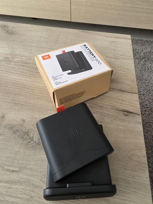 Baterie JBL 400 cu incarcator