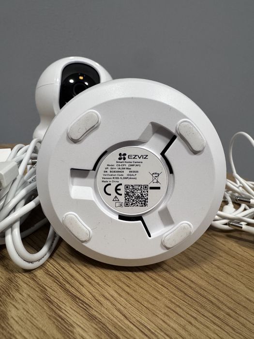 Смарт вътрешни камери EZVIZ CP1 Pro – 2 броя (2K резолюция)
