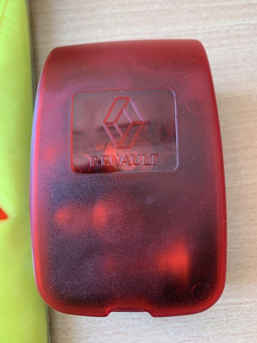 RENAULT авариен комплект за автомобил