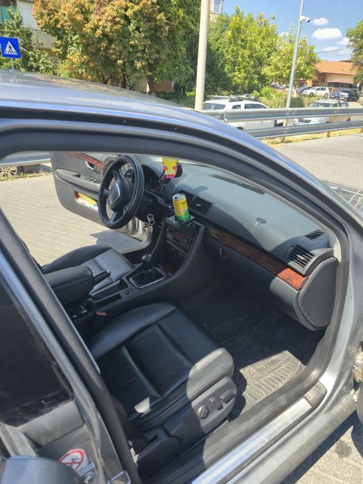 Audi A4 B7 (Model 2005) 2.0 TDI 140 CP - 6 Trepte - Scaune Full Electrice Piele -

Proprietar