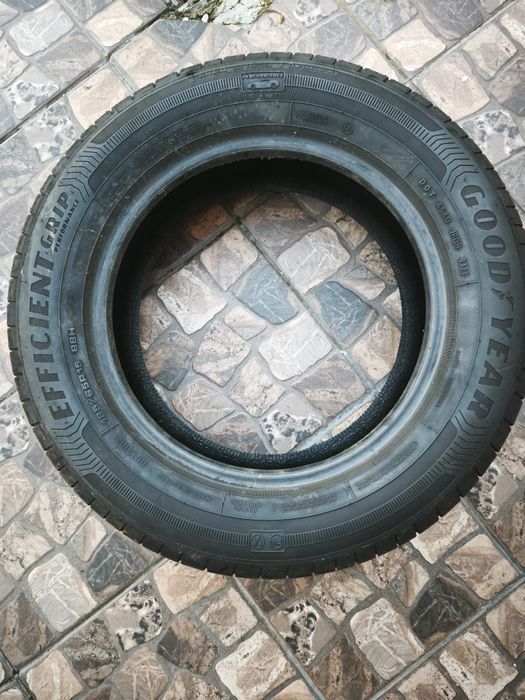 Anvelopa/Cauciuc Good Year Dacia Logan Sandero 185/65 R15 vară