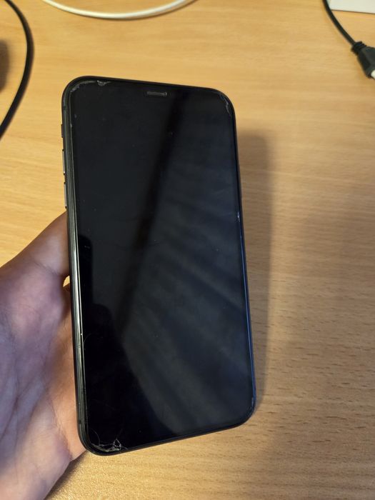 обменяю iphone 11