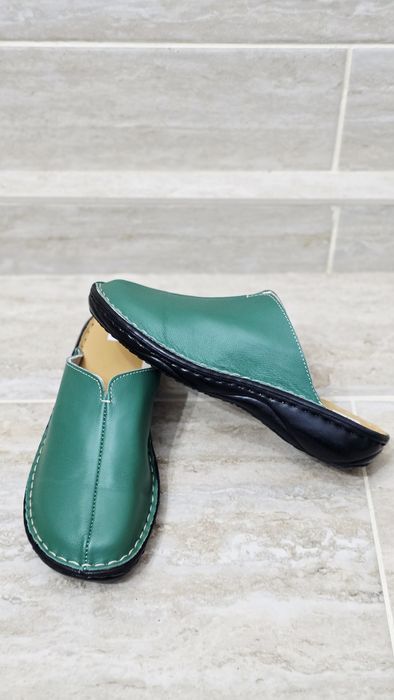 Saboți noi din piele naturala, nr.37