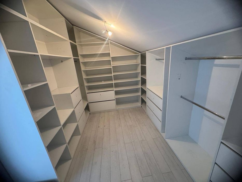 Mobila la comanda MobHouse