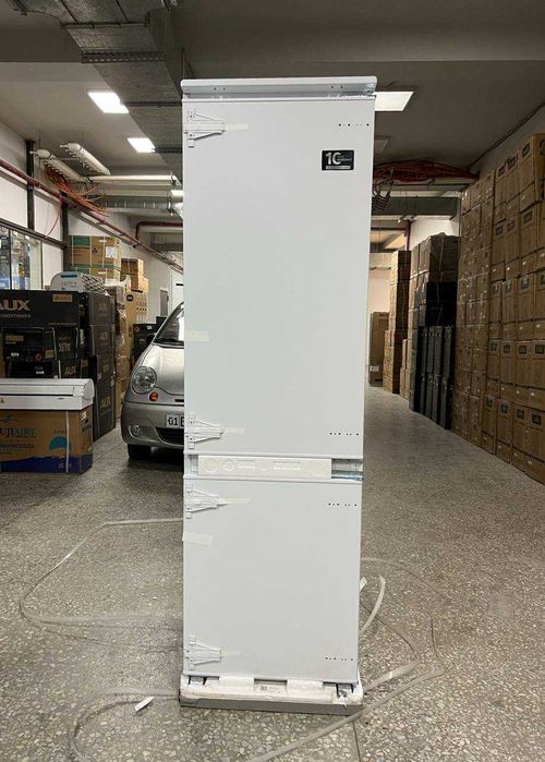 Холодильник встраиваемый Beston BNI-535WT Inverter NoFrost