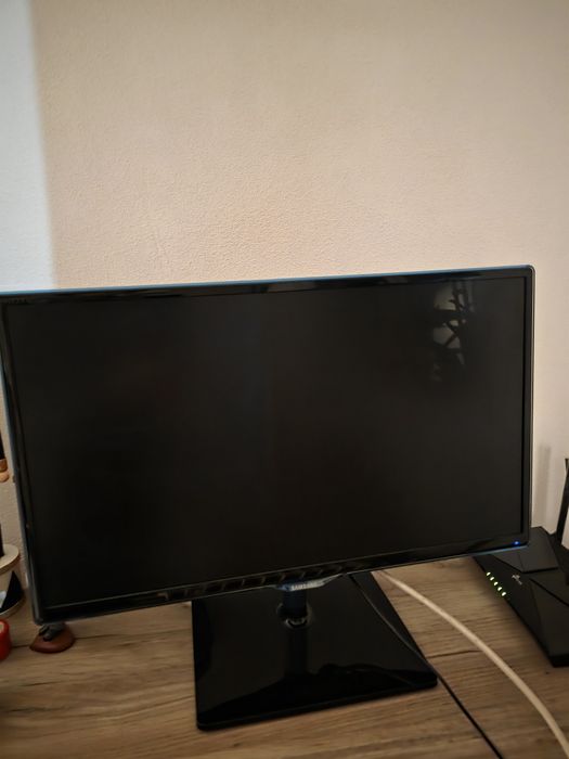 Televizor samsung Full HD 59 cm