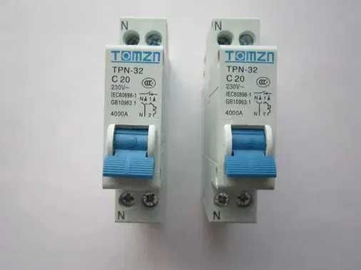 Автоматический выключатель TOMZN  20А.