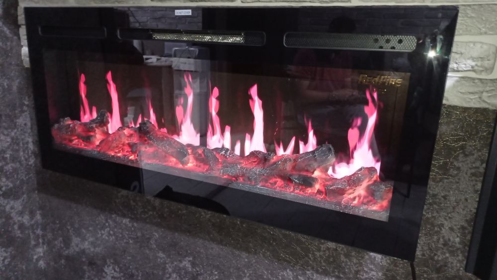 Декоративный камин от Aiwa