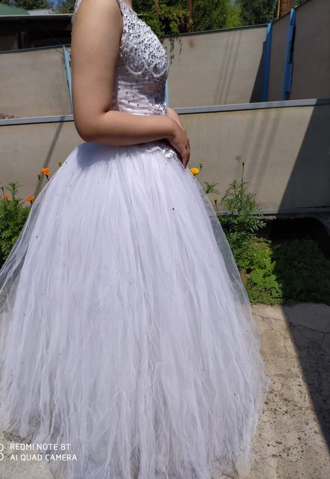 Бальное белое платье