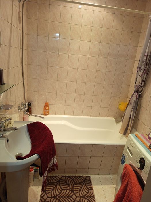 4 etajli domni 4 etajli. 3 xonali uy