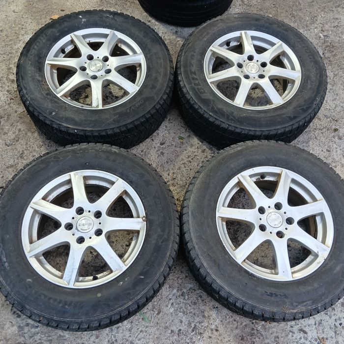 Джанти с джипови гуми Bridgestone 16 цола