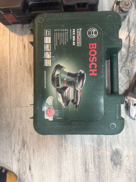 Vind pachet scule la pachet 5 buc in stare de functionare