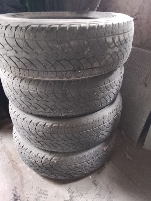 Шина бу в хорошем сост.