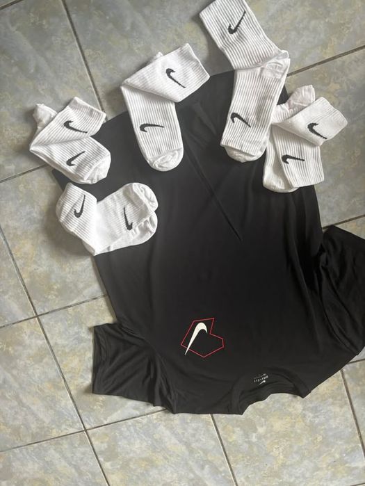 Pachet 5 ciorapi + tricou nike