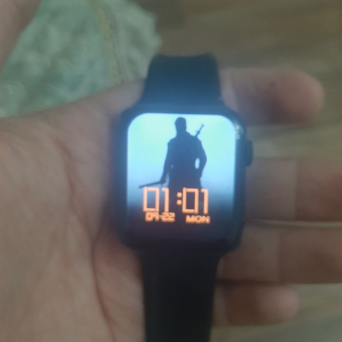 Продам часы smart watch H8