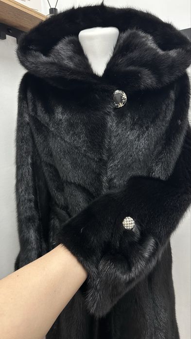 Продам Норковую Шубу