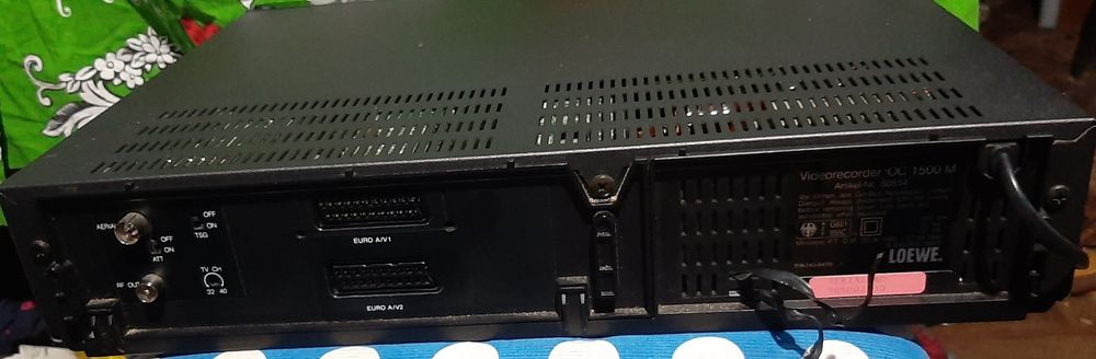 Vând videorecorder în stare bună solid și mare