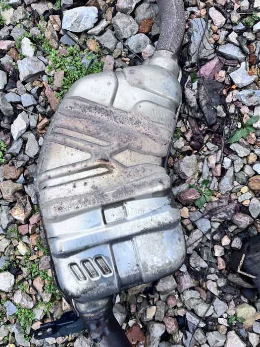 Генерация задни  гърнета volkswagen passat b6 kombi 4-motion 4x4