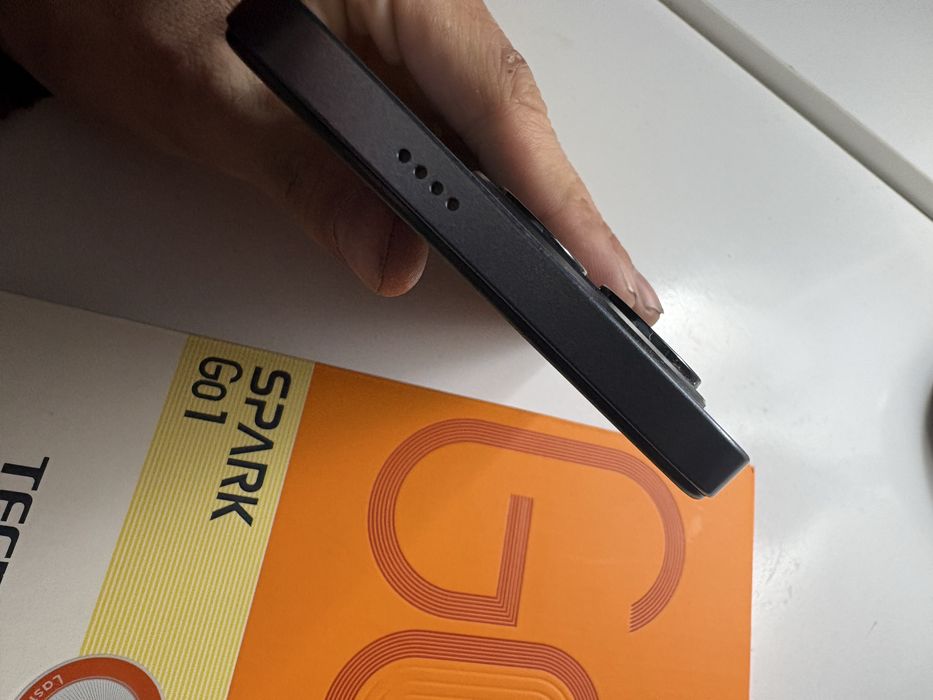 Продам телефон техно спарк go 1