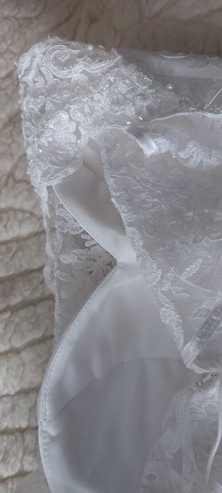 Rochie Mireasă model romantic dantelă mărgele XS-S