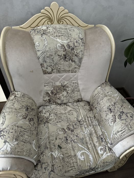 Кресло, добротное прочный каркас