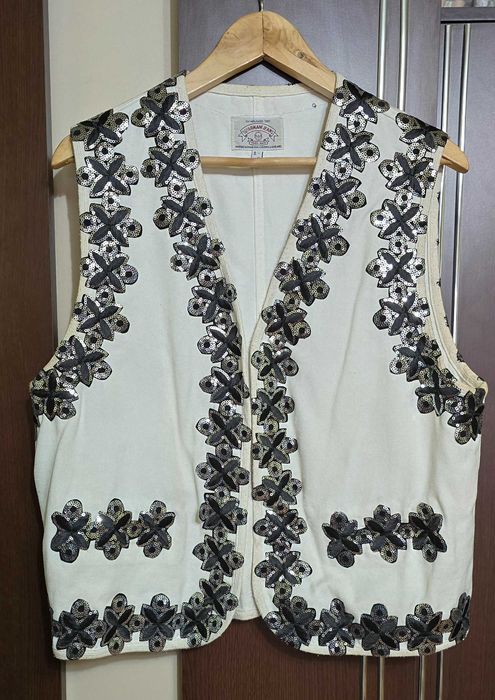 Veste folclor stilizate