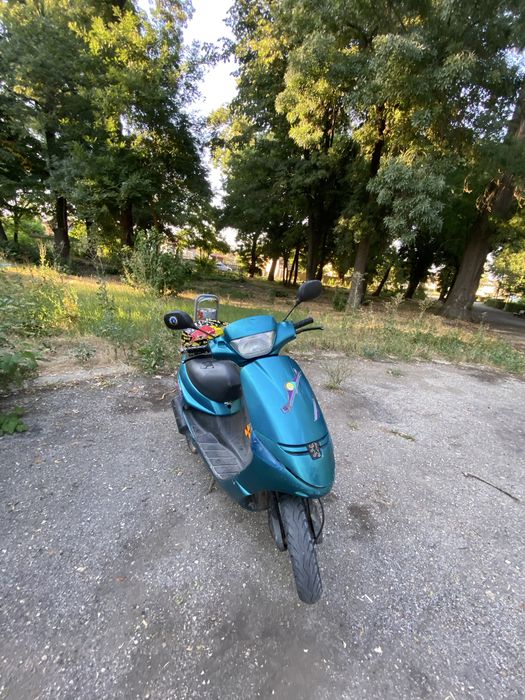 Скутер Peugeot 50кубика