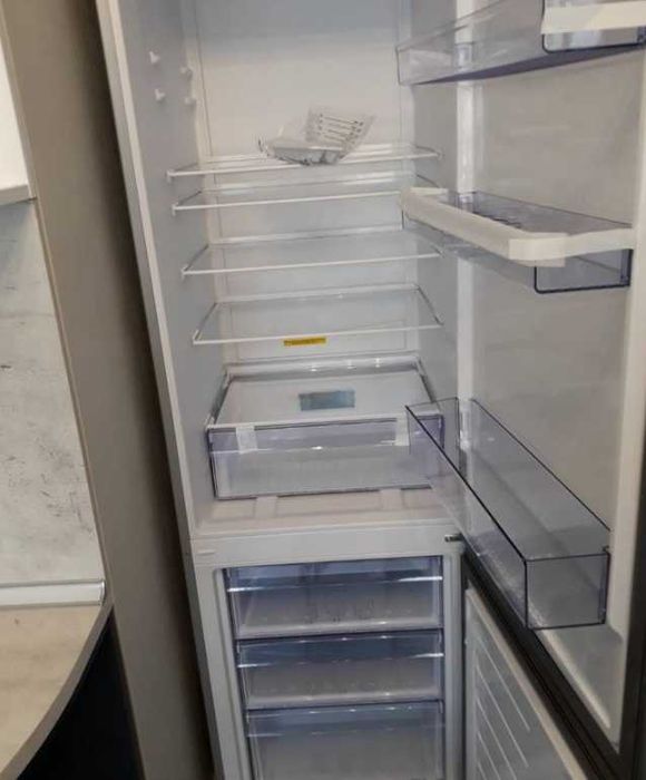 Дава се под наем Двустаен апартамент в Бургас, Меден рудник - зона А - 86 кв.м за 235 € - Снимка #9