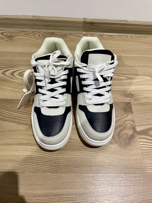 Off white out off office