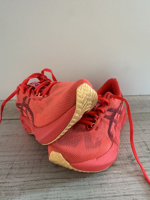 Asics Novablast 5