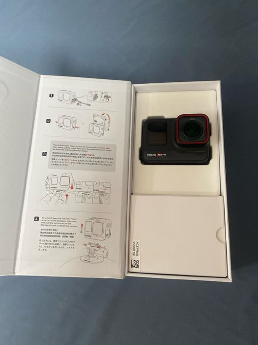 Экшн-камера Insta360 Ace pro baitime 0.0.12