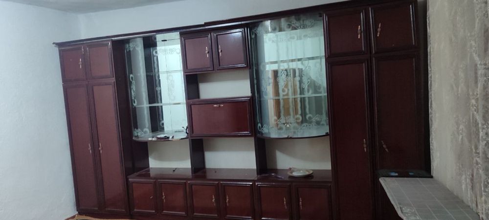 Стенка кийм шкаф сотилади