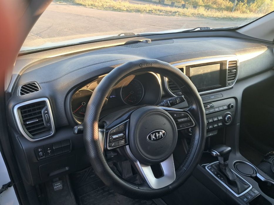 Продам Kia Sportage IV (2020)