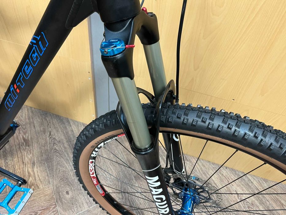 +MTB-XC MiTech 29"/52 size/Pinion P1.18s+