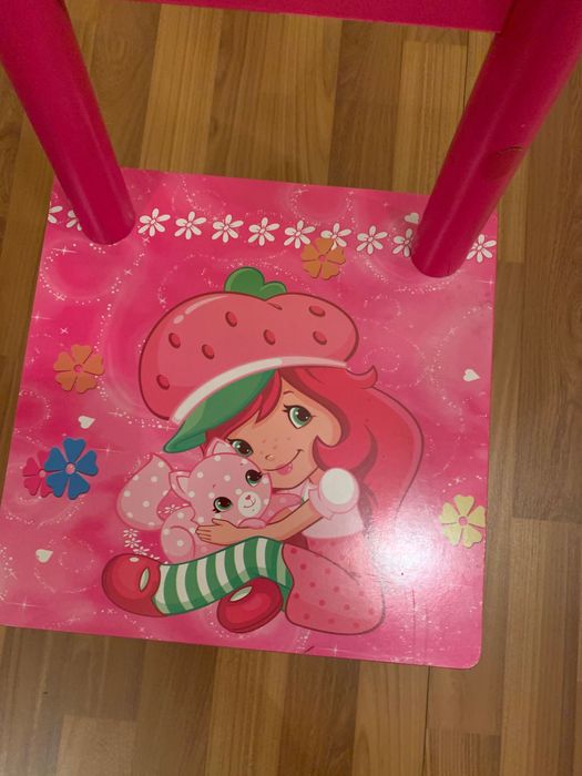 Детский стул для девочки.