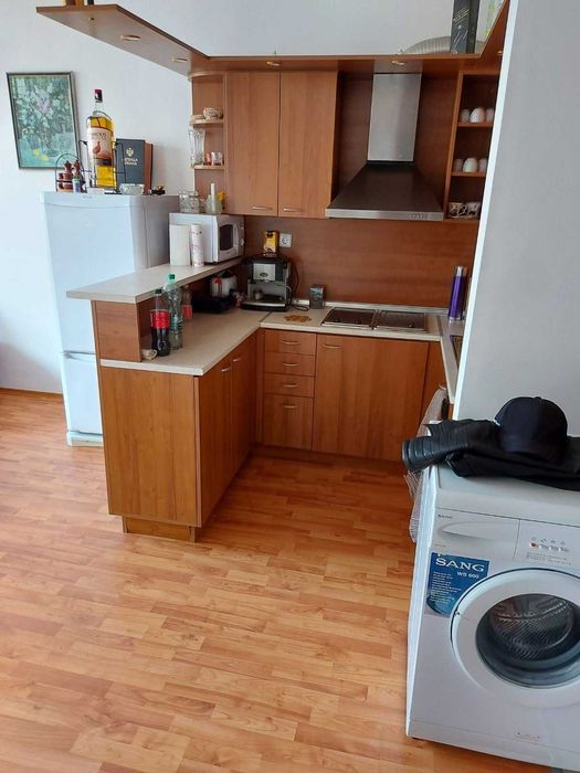 Продава се Двустаен апартамент в Бургас, Крайморие - 72 кв.м за 595 €/кв.м - Снимка #1