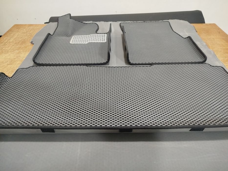 Evokar premium hongqi e-qm kovrik5