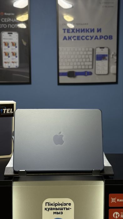MacBook Neo 13 A18Pro