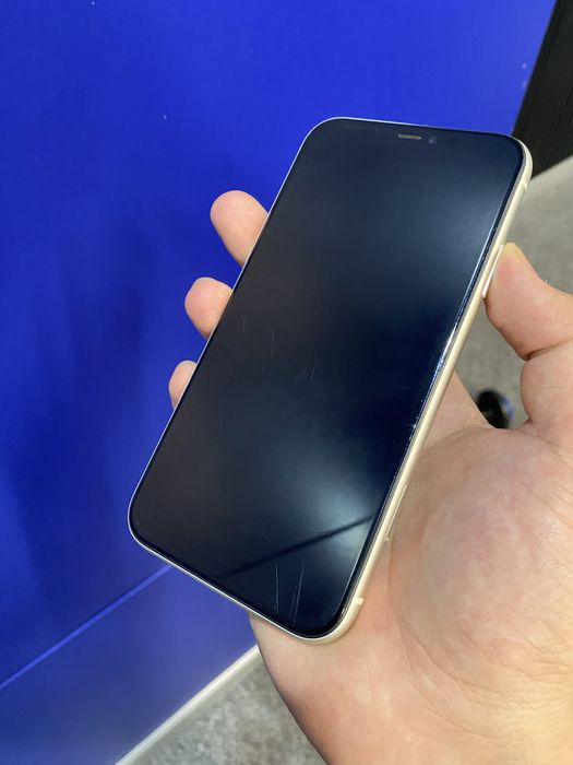 Iphone 11 sotiladi srochna iphone 11 64