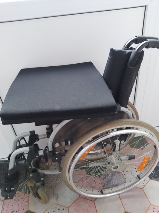 Инвалидная коляска