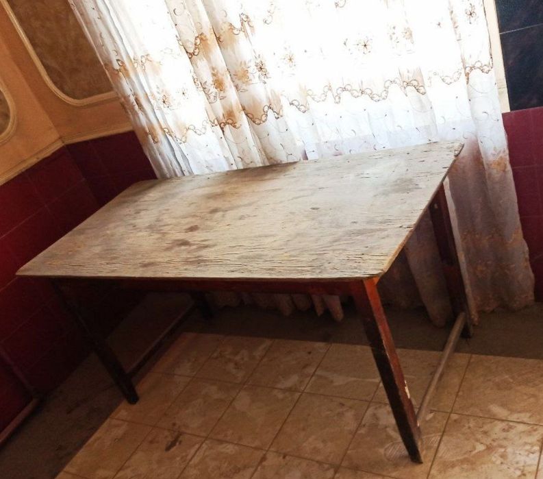 Распродажа мебели из кафе