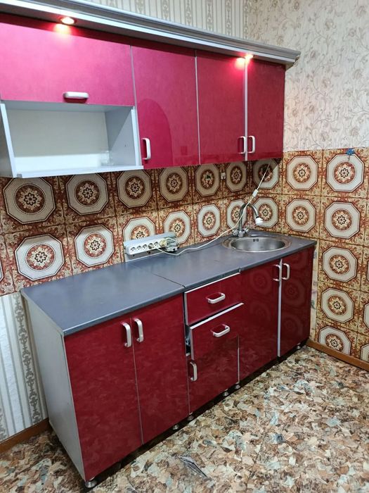 Срочно продам кухонный гарнитур