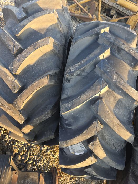 Anvelope buldoexcavator tractor taf 16,9-28 14 ply